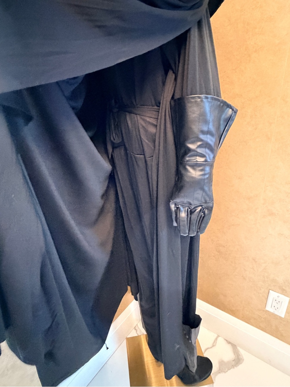 Star Wars Black Galactic Dark Lord Costume with Cape and Control Panel - Picture 6 of 16